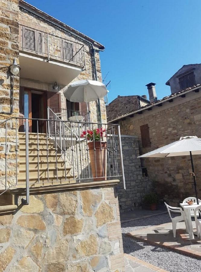 Beautiful Apartment With Exclusive Garden And Terrace Monteverdi Marittimo Dış mekan fotoğraf